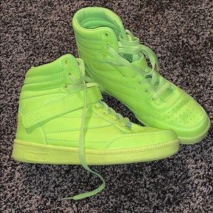 High Top Sneakers size 8.5